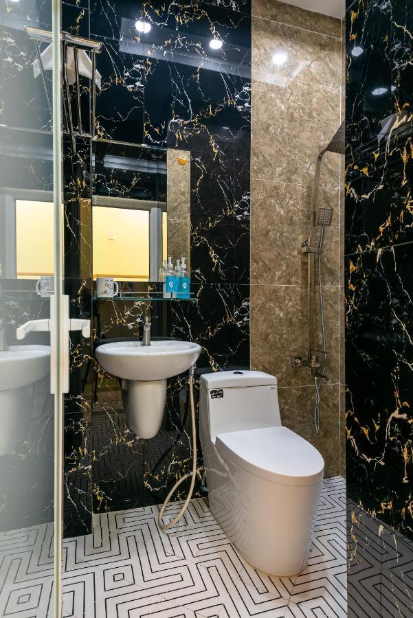 Cozrum Homes - Delightful Corner 2 Хошимин Экстерьер фото